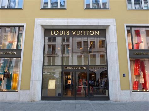 louis vuitton messeplatz|louis vuitton munichen germany.